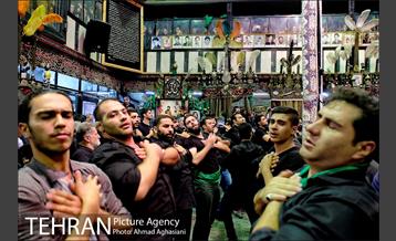 آیین نخل گردانی در تکیه های شمیران 35