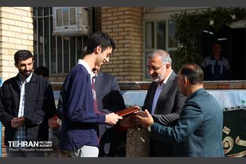 آیین نواختن زنگ بازگشایی مدرسه علامه حلی 14