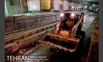 ساخت ایستگاه مترو میدان صنعت 9