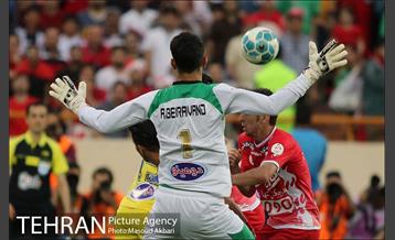 دیدار پرسپولیس و نفت تهران در لیگ برتر فوتبال 24