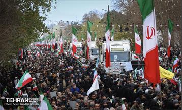 تشییع پیکر ۱۰۰ شهید مردمی و مدافع امنیت در تهران - 3 23