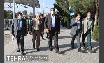 حضور شهردار تهران در بهشت زهرا(س) و مزار شهدای آتش نشان 18