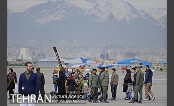 نمایشگاه دستاوردهای هوایی نیروهای مسلح 50