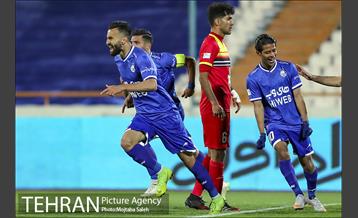 دیدار تیم های فوتبال استقلال و فولاد خوزستان 16