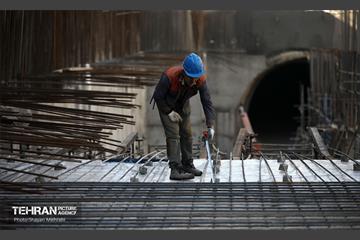 اینجا کارگاهه؛ مترو ورزشگاه تختی 8