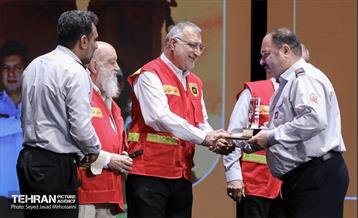 مراسم گرامیداشت روز آتش‌نشانی 32