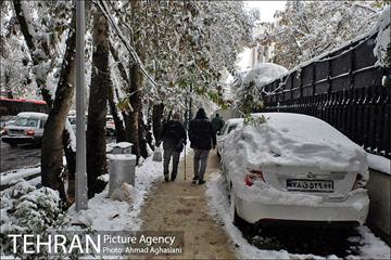 بارش اولین برف پاییزی در تهران 22