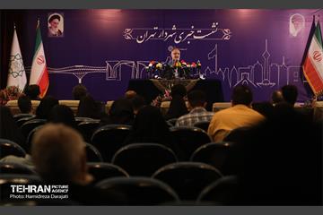 در حاشیه نشست خبری شهردار تهران  24