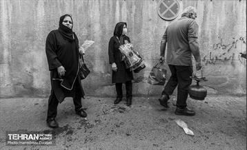 این مراسم هر سال ظهر تاسوعا در چهارراه گلوبندک، کوچه عرب‌ها برگزار می‌شود