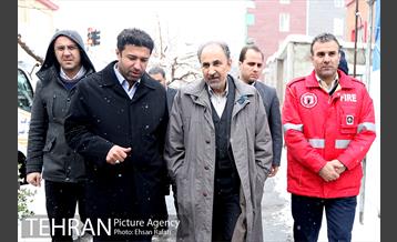 بازدید شهردار تهران از ستاد برف روبی منطقه 11 13