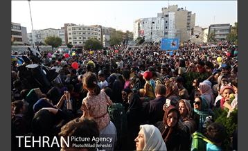 افتتاحیه شانزدهمین جشنواره نمایش عروسکی‎ 24