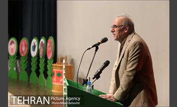 آئین اختتامیه دومین دوره جایزه سپیدار‎ 8