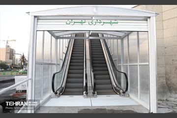 بازدید مدیرکل حوزه شهردار تهران از پروژه پل‌های مکانیزه عابرپیاده 40