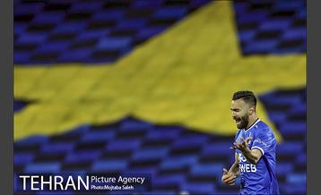 دیدار تیم های فوتبال استقلال و فولاد خوزستان 17