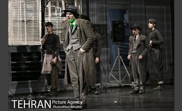 نمایش می سی سی پی نشسته می میرد‎ 8