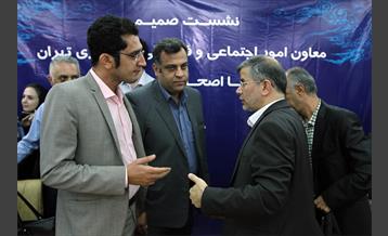 نشست صمیمی معاون اجتماعی و فرهنگی شهرداری تهران با اصحاب رسانه 15