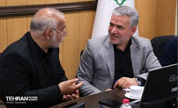 حضور عضو شورای اسلامی شهر در منطقه ۱۵ 5