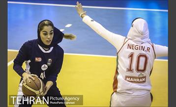 دیدار تیم های بسکتبال مهرام و گاز تهران 18