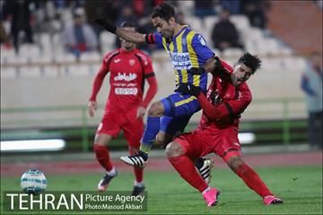 دیدار تیم های فوتبال پرسپولیس و گسترش فولاد