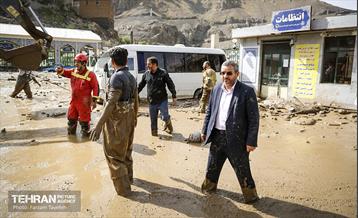 بازدید شهردار تهران از منطقه سیل زده امام زاده داوود(ع) 47