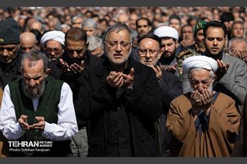 اقامه نماز جمعه در مصلی امام خمینی(ره) در تهران 12