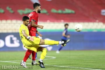 دیدار تیم های فوتبال پرسپولیس و استقلال تهران 25