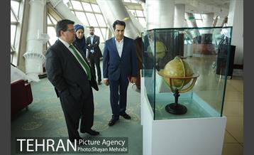 حضور شهردار مونترال در برج میلاد برای امضاء تفاهم نامه با شهرداری تهران 23