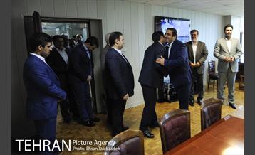 دیدار صمیمانه کارکنان شهرداری تهران با عیسی شریفی 2