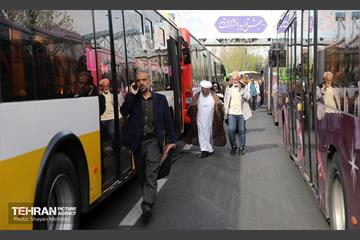 خدمات‌رسانی شهرداری تهران در نماز عید فطر مصلی تهران 17