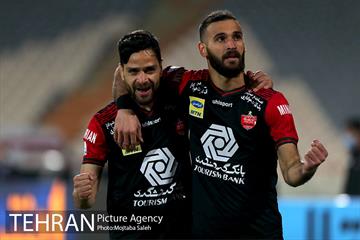 دیدار تیم های فوتبال پرسپولیس و پیکان  15