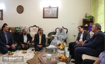 افتتاح مسجد حضرت علی اکبر(ع) و دیدار شهردار تهران از خانواده شهدای منطقه 13 13