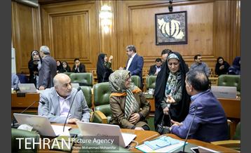 صد و چهل و دومین جلسه شورا شهر 3