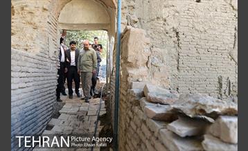 بازدید شهردار تهران از روند بازسازی و مرمت خانه باغ اتحادیه 18