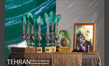 آیین بزرگداشت و تکریم خانواده های معظم شهدای مدافع حرم و مدافع سلامت 15