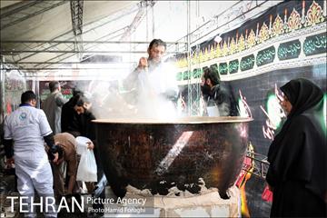 آیین سنتی سمنو پزان در میدان امام حسین (ع) 17