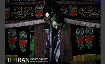 دسته عزاداری در خیابان اندرزگو‎ 2