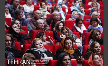 نشست  شهردار تهران با رهبران دینی،چهره های برجسته و شهروندان مسیحی آشوری و ارمنی 19