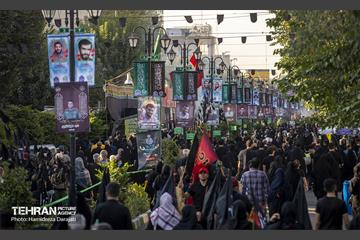نجات اهل عالم با حسین است  14