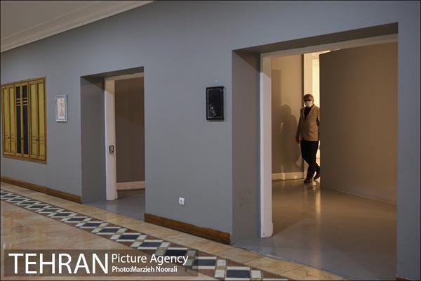 بازدید مدیرعامل شرکت توسعه فضاهای فرهنگی از نمایشگاه تهران از منظر هنرمندان 14