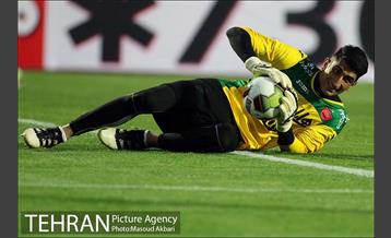 دیدار دو تیم پرسپولیس تهران و فولاد خوزستان