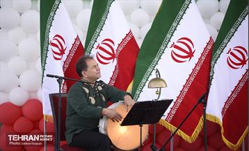 روز جمهوری اسلامی ایران در برج میلاد 16