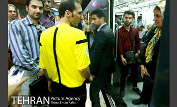 پرفورمنس آموزش فرهنگسازی قوانین مترو به مناسبت جام جهانی 21