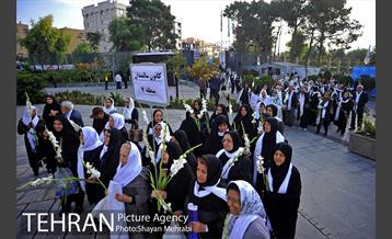 پیاده روی و گردهمایی سالمندان با حضور شهردار تهران 15