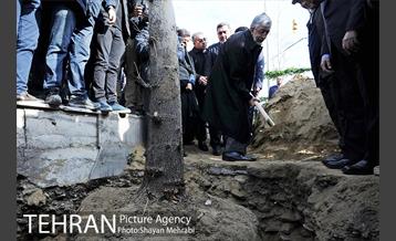 آیین کاشت 40 اصله درخت، به مناسبت چهلمین سالگرد انقلاب اسلامی باحضور شهردار تهران 12