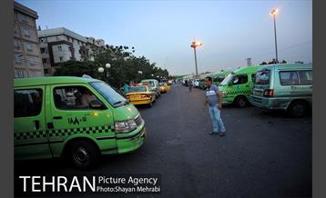 افطاری ساده در پایانه تاکسیرانی صادقیه 4