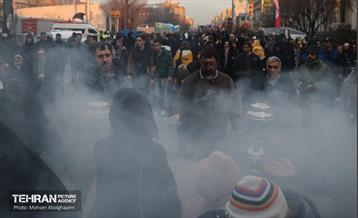 جشن نیمه‌شعبان در میدان ولی‌عصر (عج) - 3 21