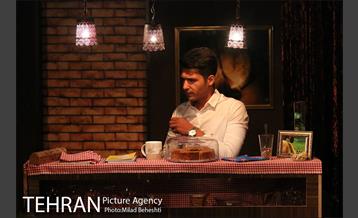 نمایش پای سیب با دارچین اضافه‎ 1