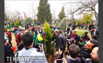 مراسم کاشت نهال در هفته منابع طبیعی (درخت فرهنگ و هنر) 24