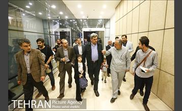 حضور شهردار تهران در باغ کتاب در کمپین با مهر تا مهر 19