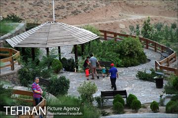 عصر تابستانی در بوستان آبشار تهران 7